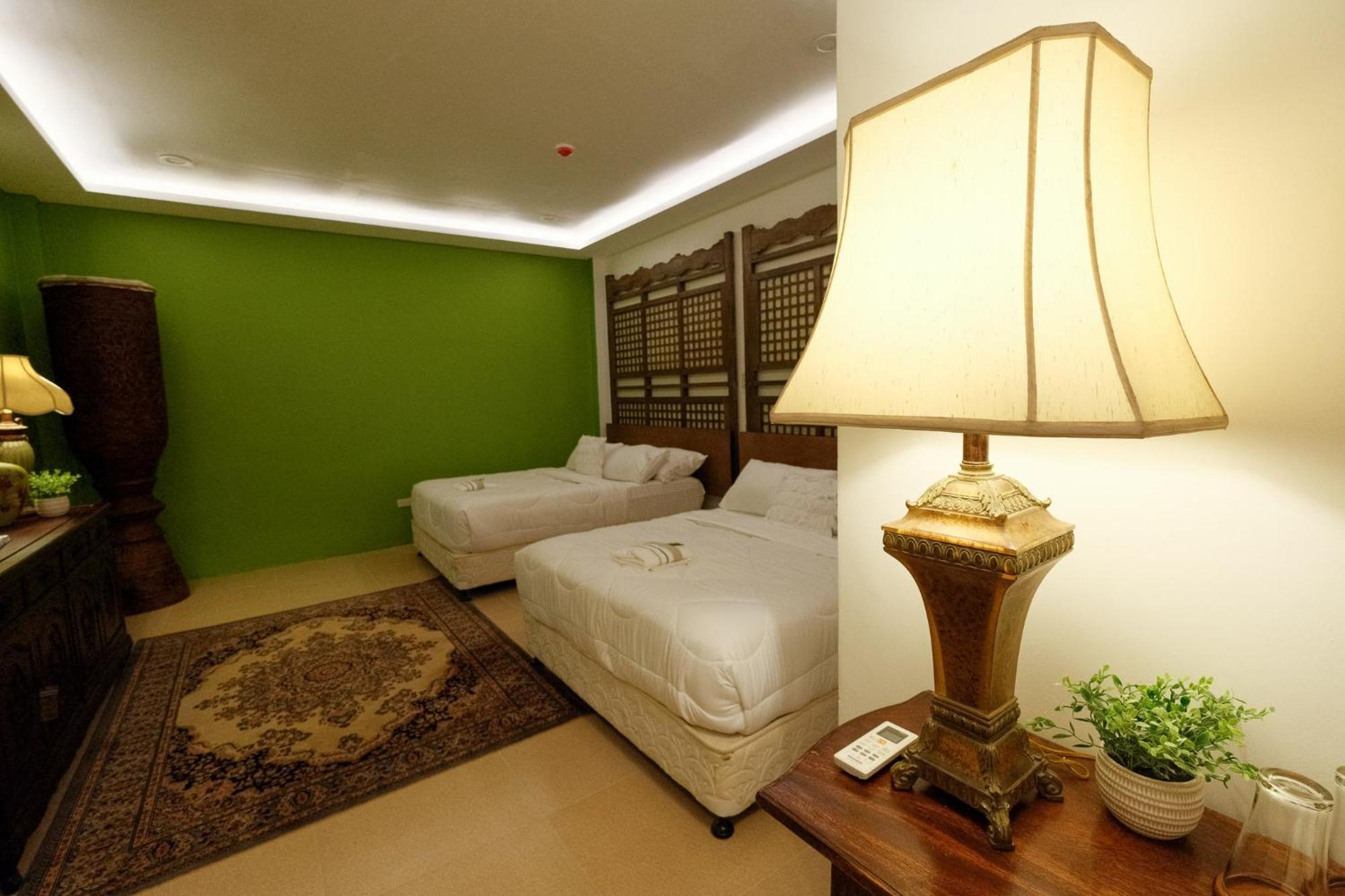 Residencia Orlina Hotel Dumaguete City Exterior photo